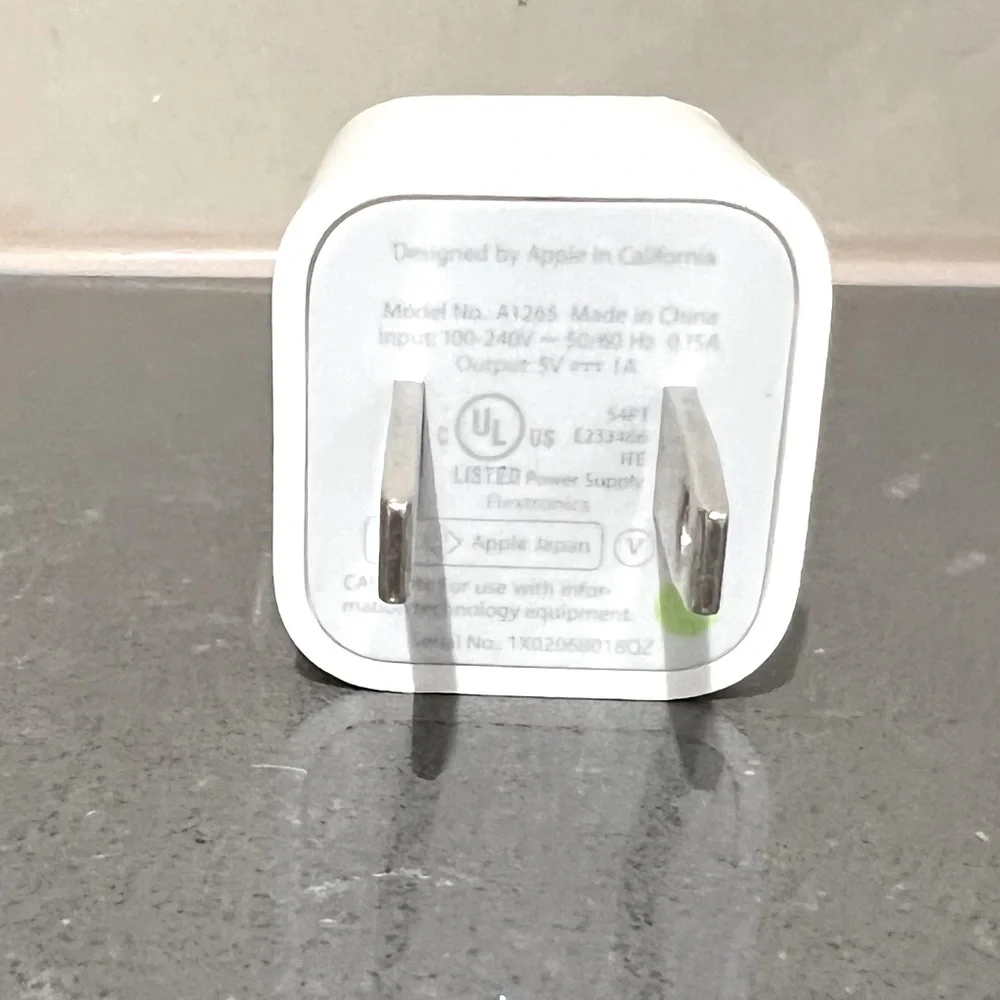 Apple USB Power Adapter Wall Charger Model A1265